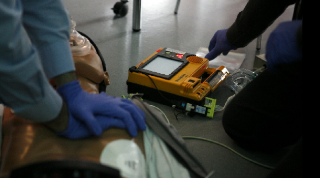 Defibrillatore in funzione